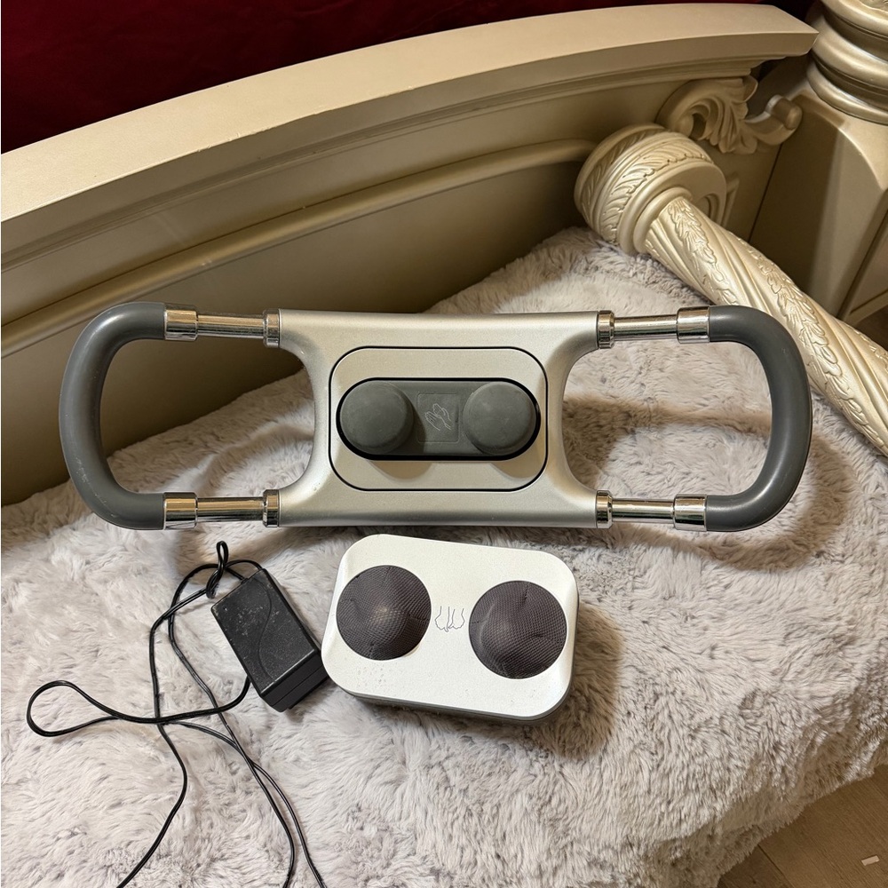 Brookstone duo massager